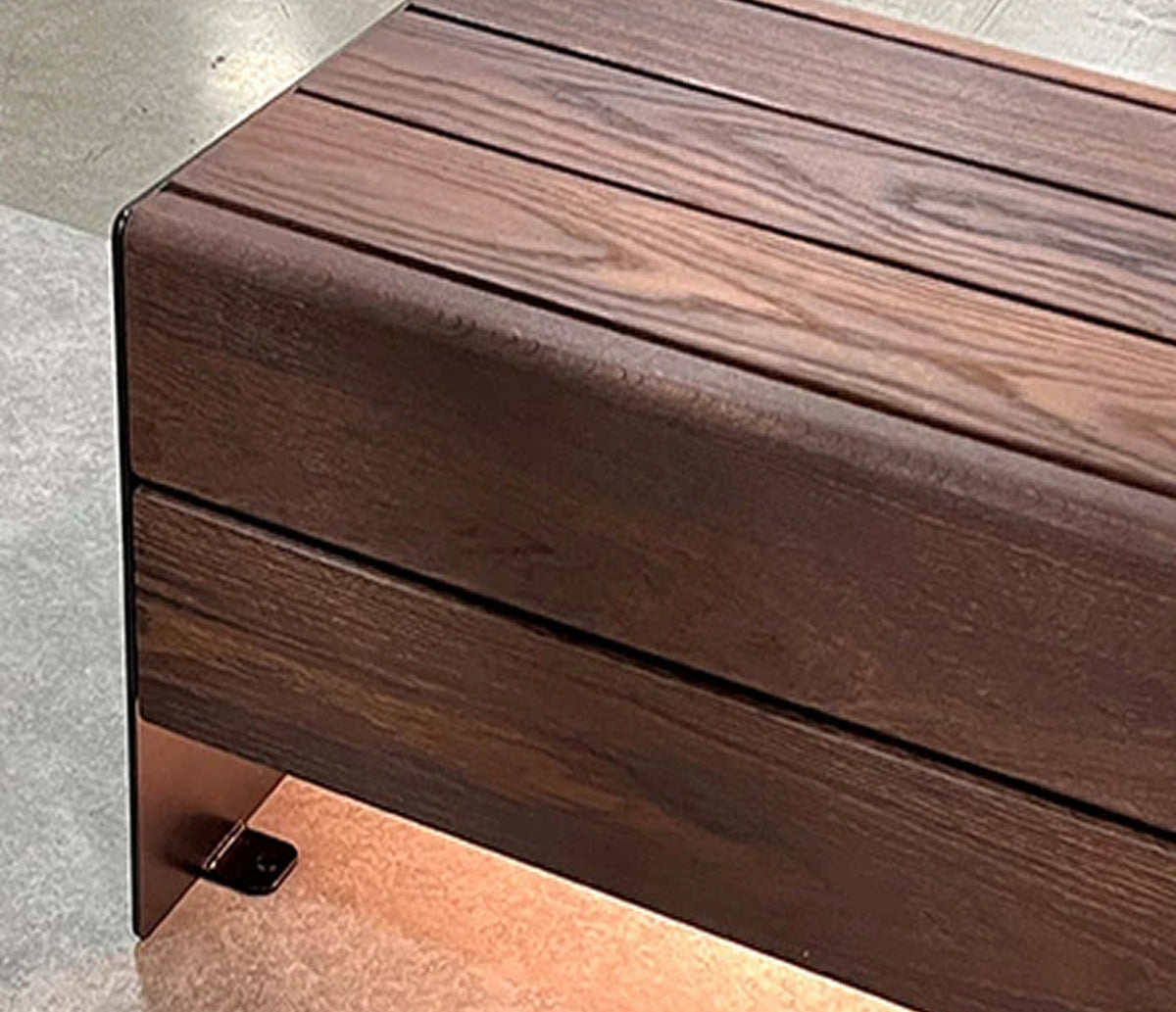Camino Bench, 45° additional image 2