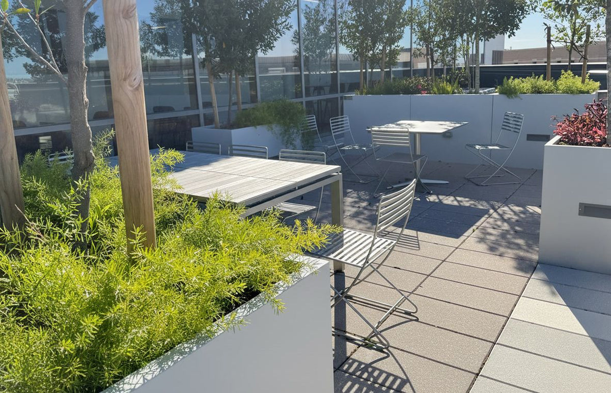 Integrated Elements for Texas A&M College Station Campus Roofdeck