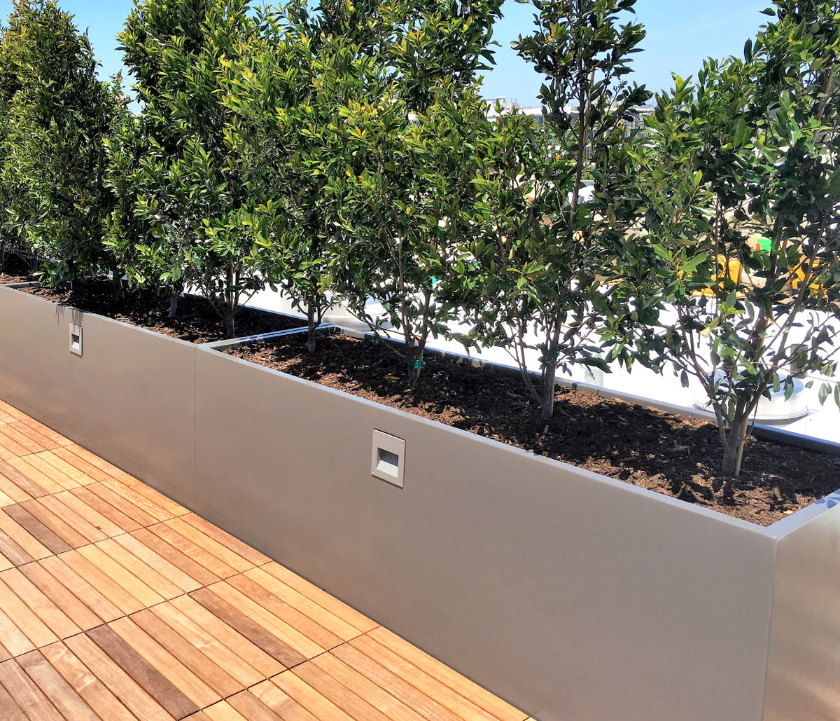 Wilshire Planter, FRP Rectangle additional image spot 4 1